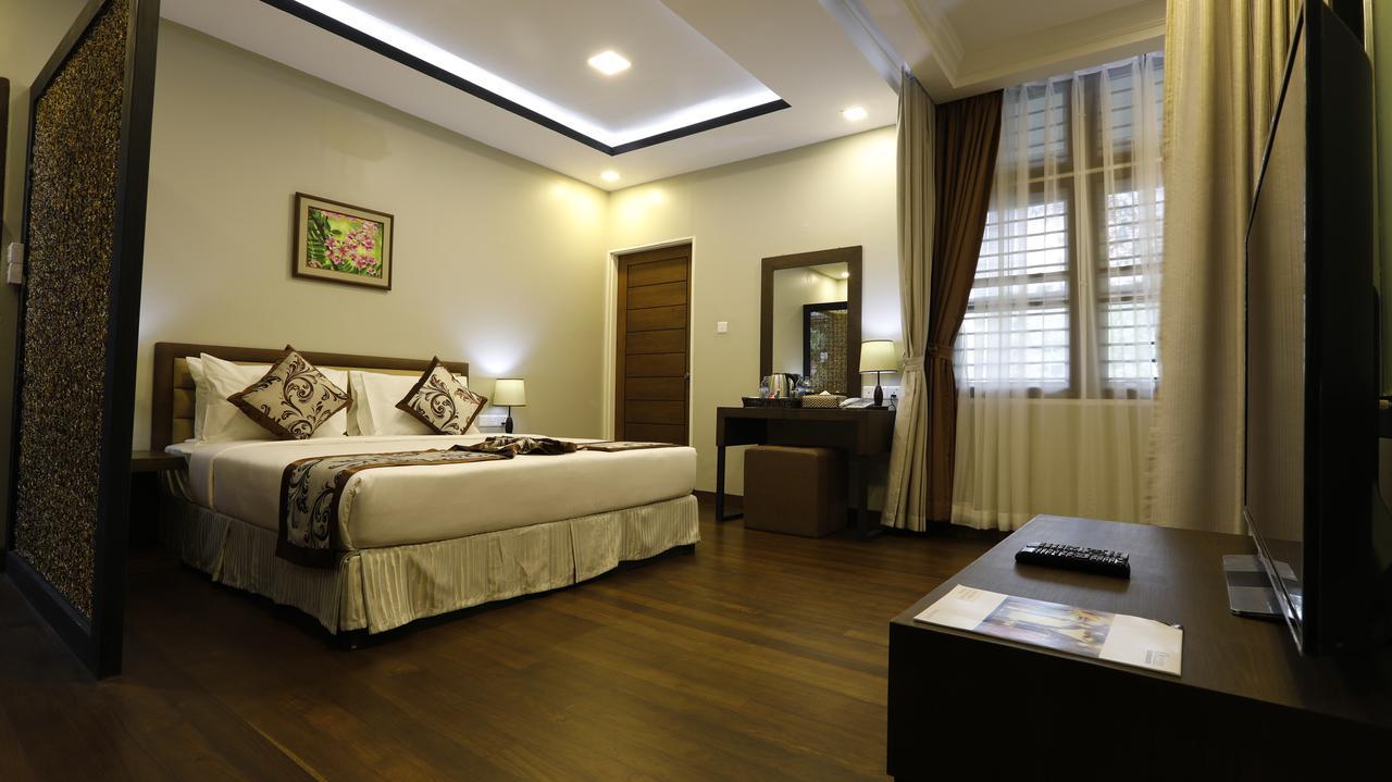 Cloud 10 Boutique Hotel Yangon Exterior foto
