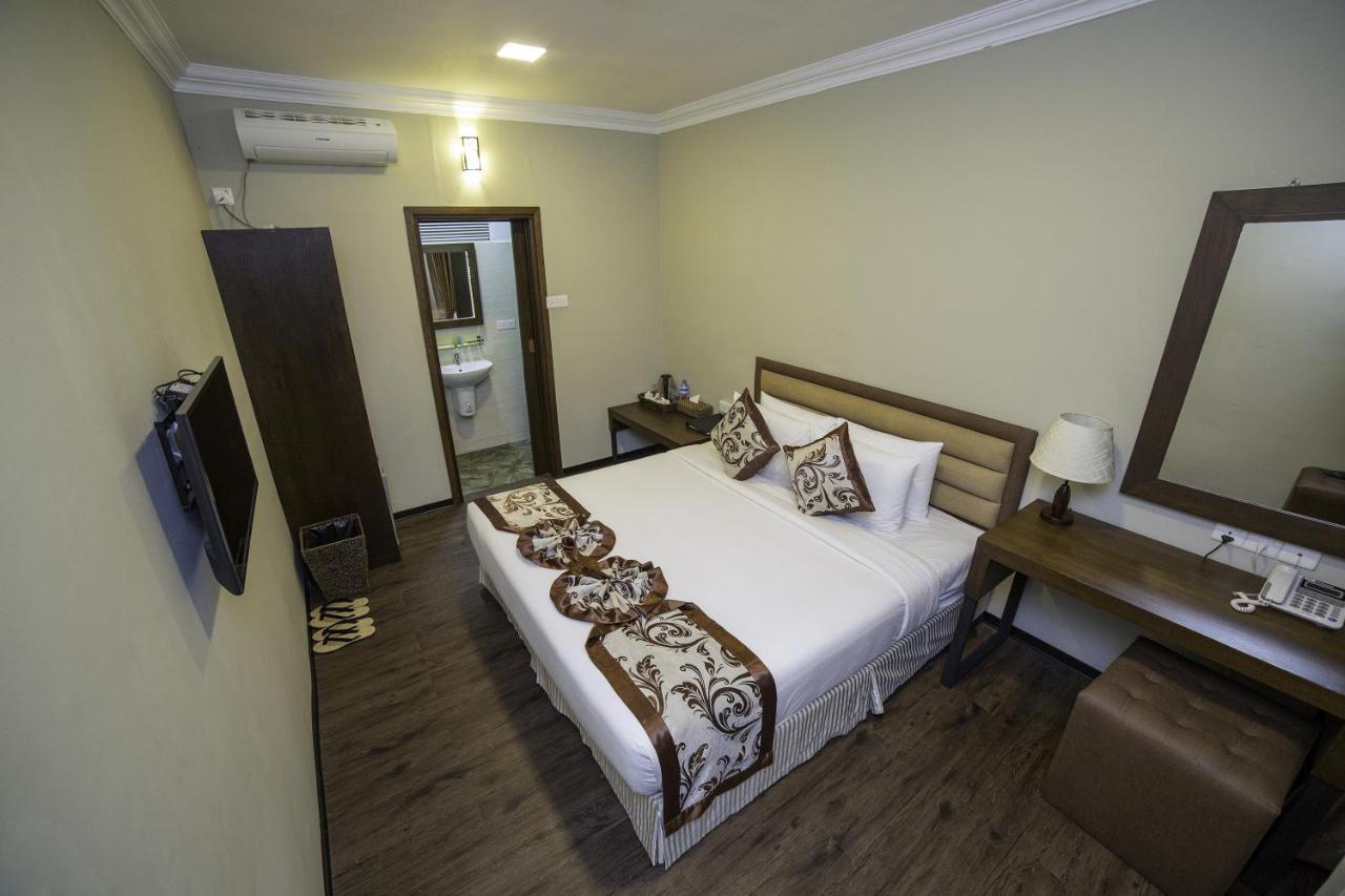 Cloud 10 Boutique Hotel Yangon Exterior foto