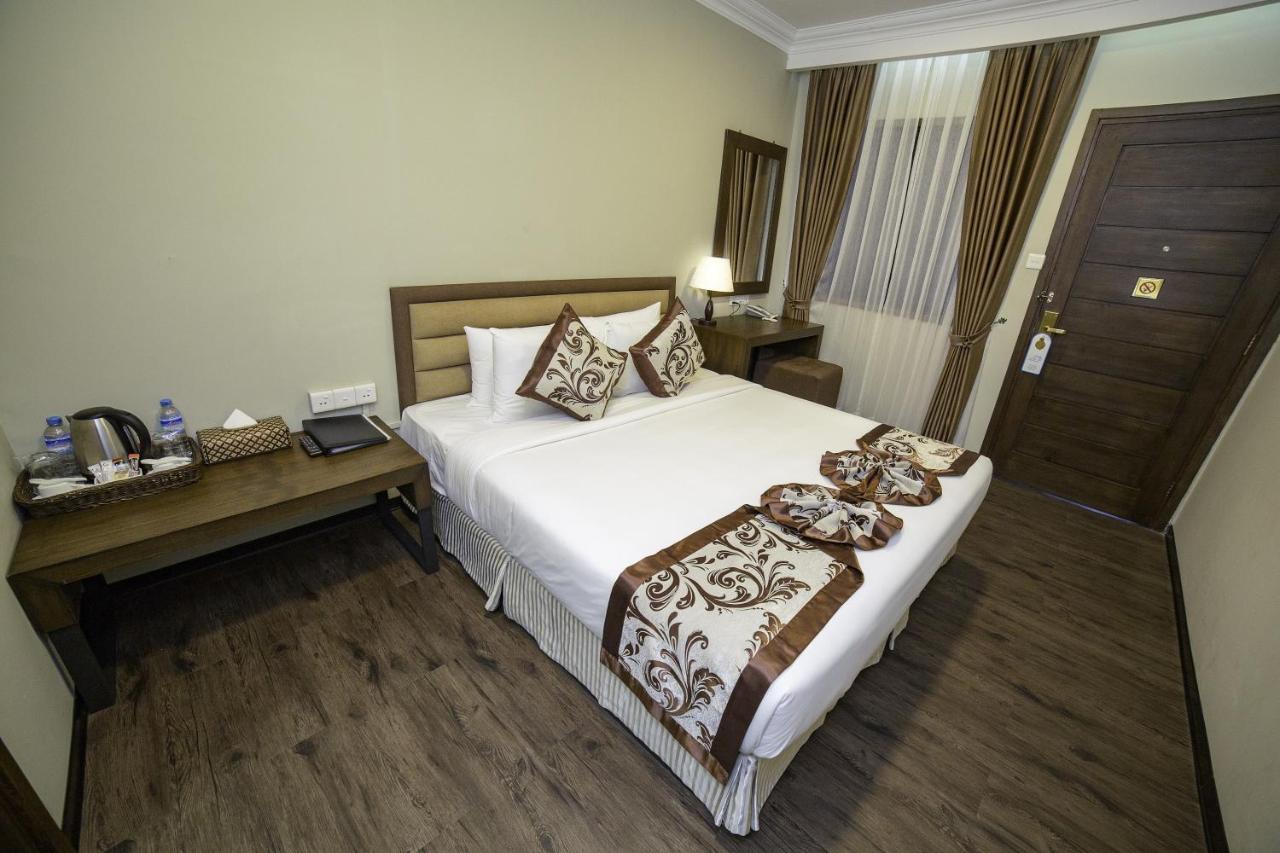 Cloud 10 Boutique Hotel Yangon Exterior foto